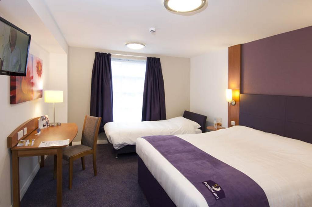 Premier Inn Glenrothes Exteriör bild